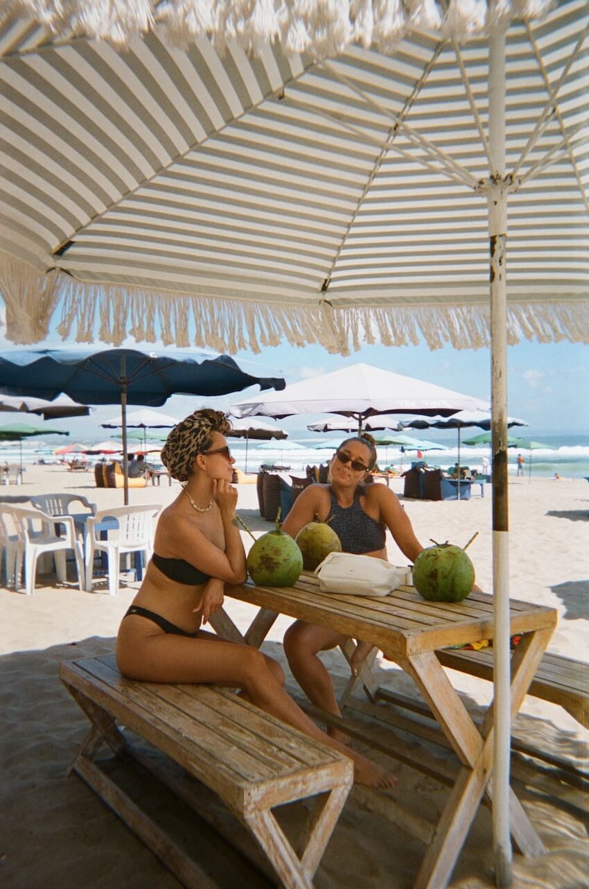 Lunch on the beach: Hightide by Switch